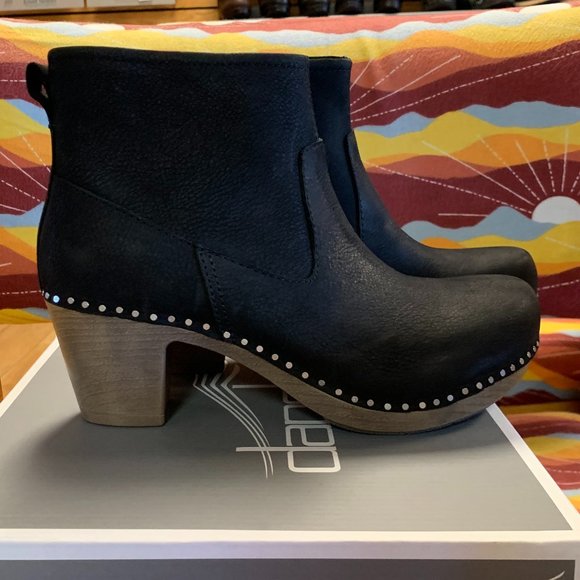 Dansko Shoes - Dansko Sarah Milled Burnished Black